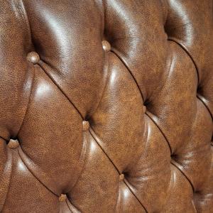 klassieke chesterfield 2 zits bank met oor 3